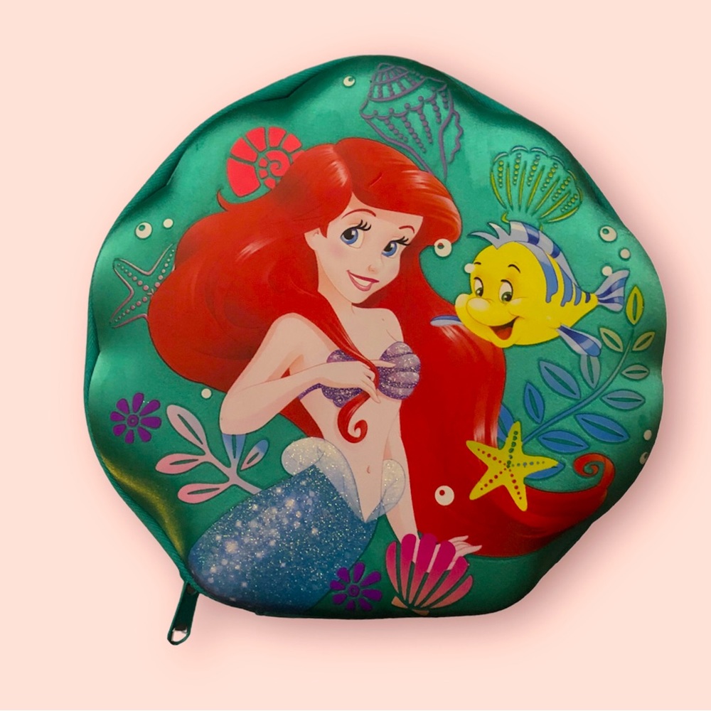 Princess Ariel Drawing set/case -  good used condition